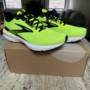 Brooks Mens Neon Running Sneakers Size 9.5